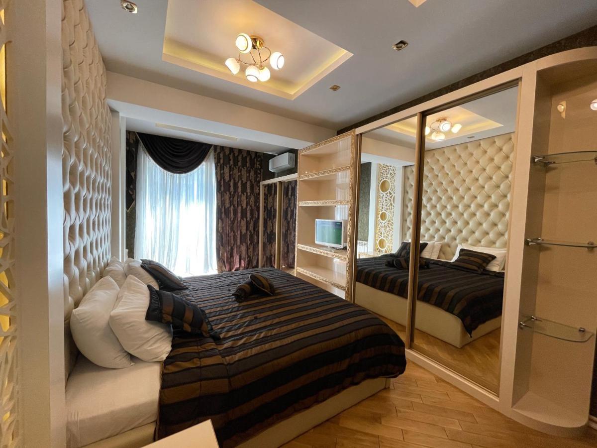 Park Azure Louvre Apartment Баку Экстерьер фото
