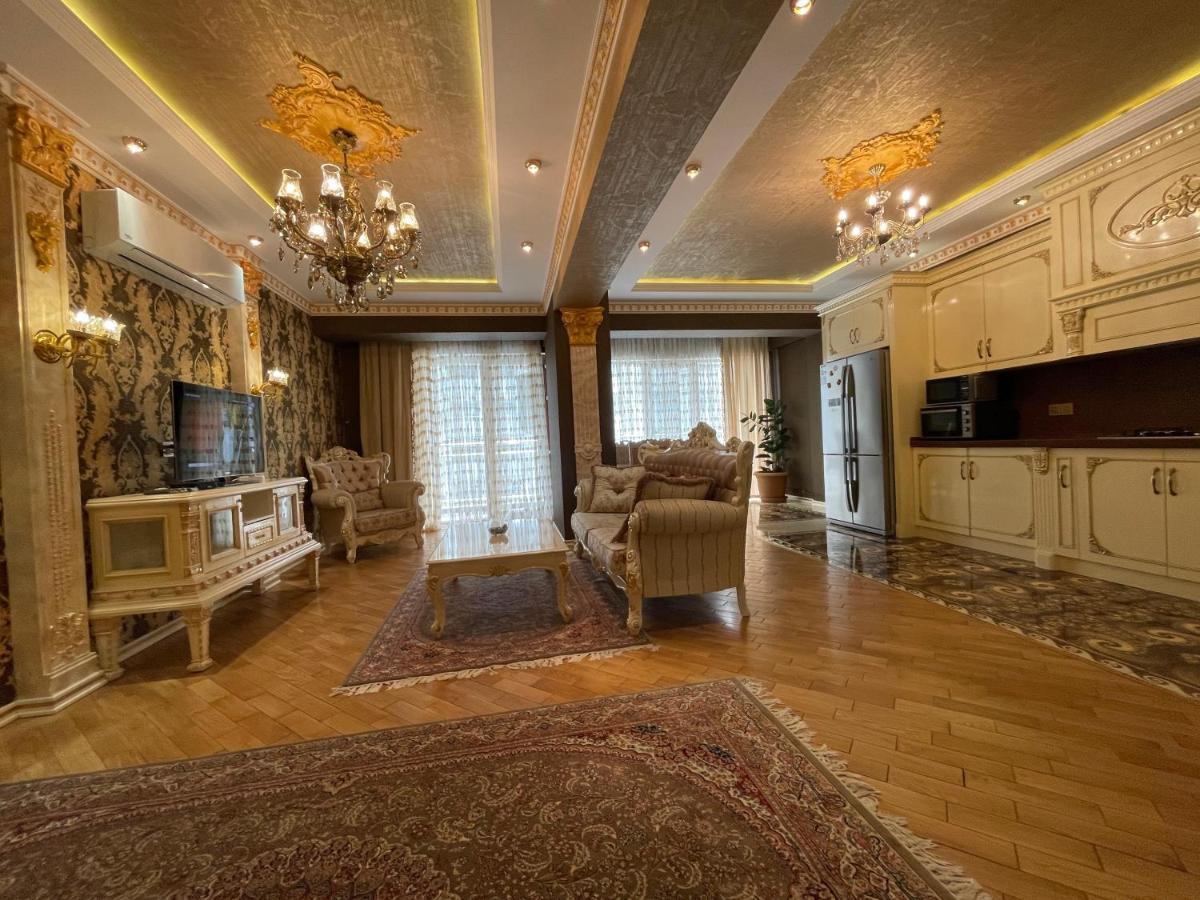 Park Azure Louvre Apartment Баку Экстерьер фото