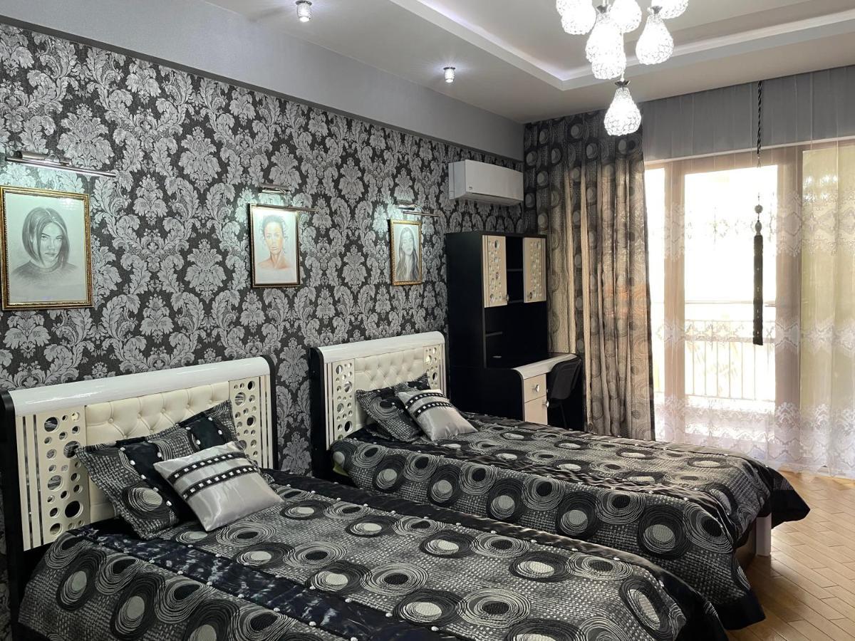 Park Azure Louvre Apartment Баку Экстерьер фото