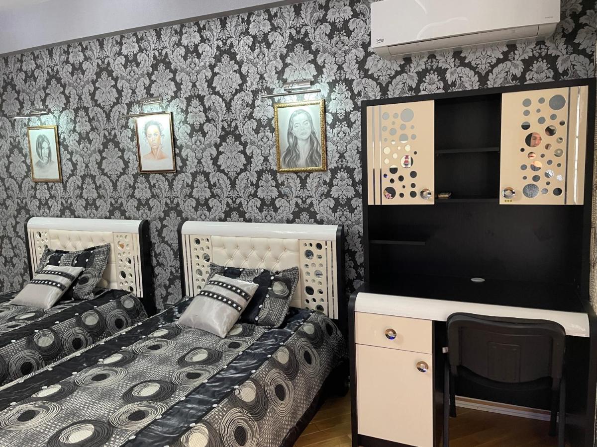 Park Azure Louvre Apartment Баку Экстерьер фото