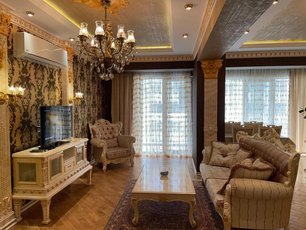 Park Azure Louvre Apartment Баку Экстерьер фото