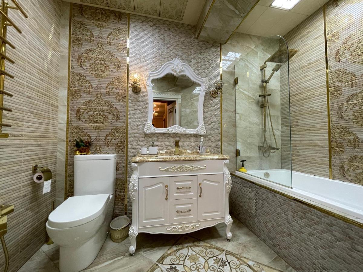 Park Azure Louvre Apartment Баку Экстерьер фото