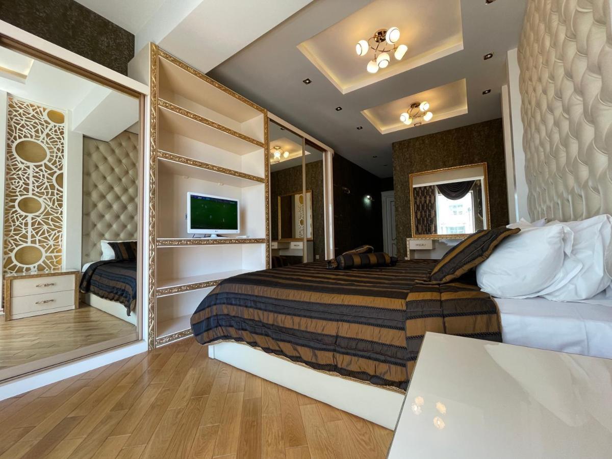Park Azure Louvre Apartment Баку Экстерьер фото